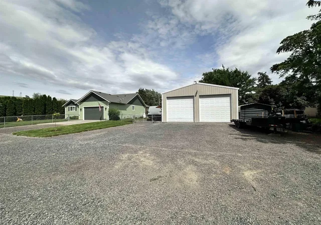 31st image of 213 West Street, Waitsburg, WA 99361 | MLS# 294341