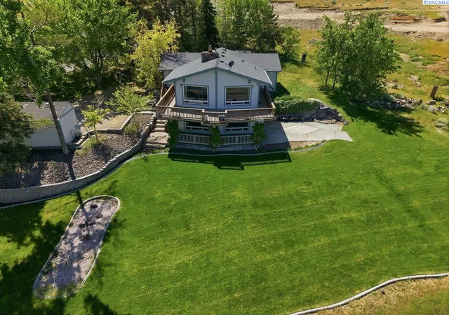 Homes for sale in Benton City, WA | 36605 E Red Mountain Road, Benton City, WA 99320 | MLS# 286175