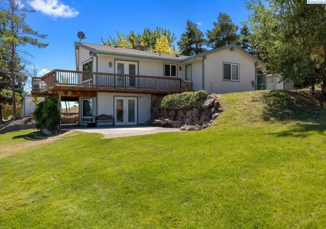 Homes for sale in Benton City, WA | 36605 E Red Mountain Road, Benton City, WA 99320 | MLS# 286175