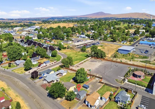 Homes for sale in Benton City, WA | 908 Chris Ave, Benton City, WA 99320 | MLS# 294377