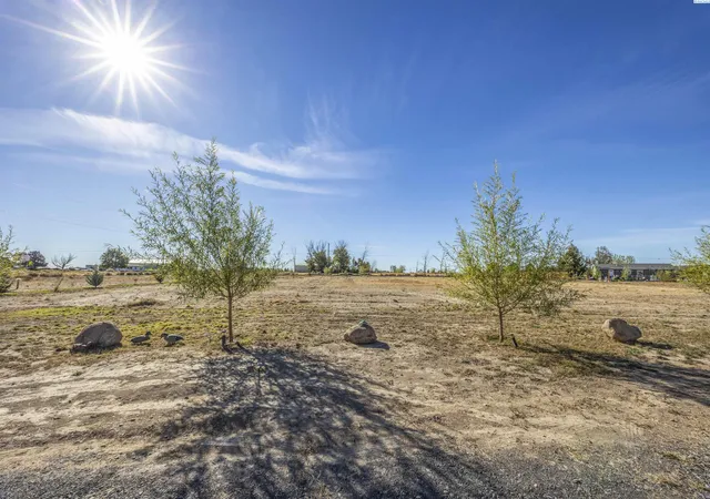 Homes for sale in Moses Lake, WA | 7814 Ne Road D7, Moses Lake, WA 98837 | MLS# 288054