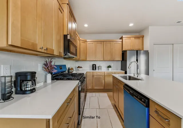 Photo 3 of Sale Pending at 205 N Dewberry Pl, Kennewick, WA 99336 | MLS# 294558 | Listing updated on 2026-09-17