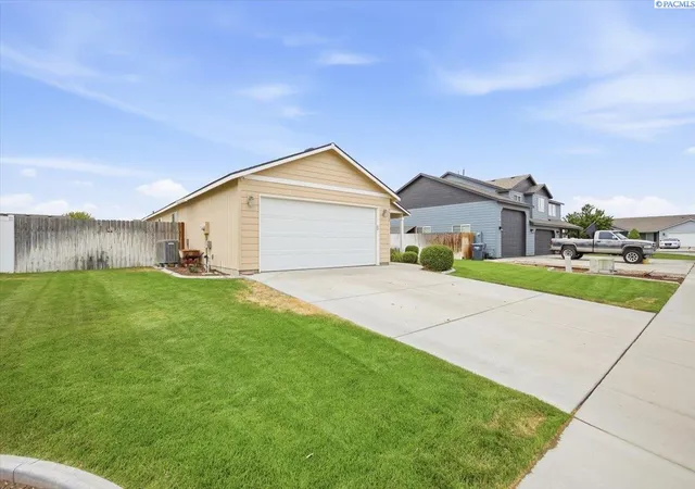 2nd image of 5512 Coolidge Ct, Pasco, WA 99301 | MLS# 293678
