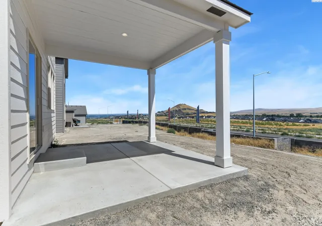 Homes for sale in Richland, WA | 721 Honeylicious St, Richland, WA 99352 | MLS# 294553