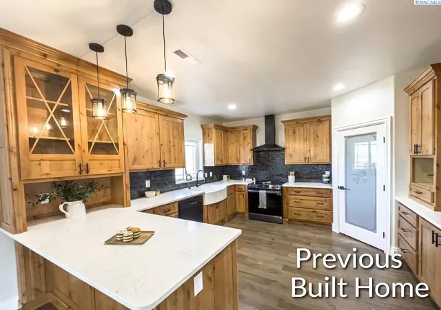 Homes for sale in Sunnyside, WA | 725 Vine Ave Lot 28, Sunnyside, WA 98944 | MLS# 293370