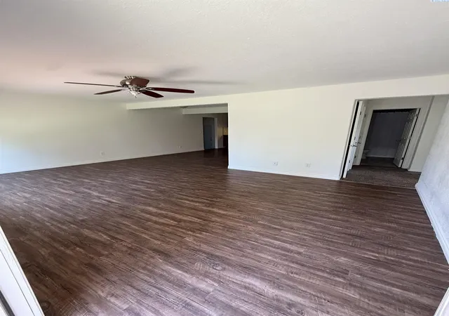 3rd image of 225 S Waverly St, Kennewick, WA 99336 | MLS# 294556