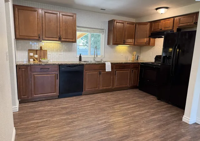 5th image of 225 S Waverly St, Kennewick, WA 99336 | MLS# 294556