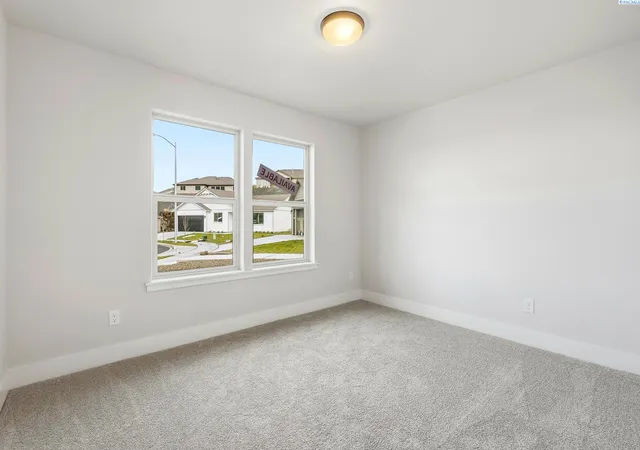 Photo 4 of Single family home for sale at 6449 W 29th Court, Kennewick, WA 99338 | MLS# 294782 | Listing updated on 2026-09-14