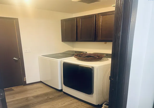 5th image of 1621 Ayshire St, Sunnyside, WA 98944 | MLS# 294428