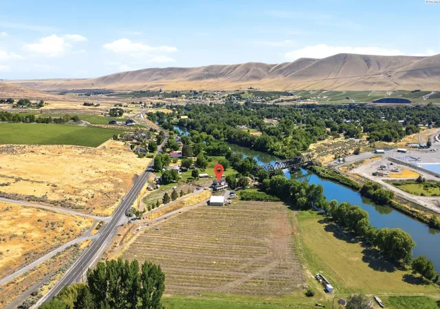 Homes for sale in Benton City, WA | 38906 N Demoss Rd, Benton City, WA 99320 | MLS# 294328