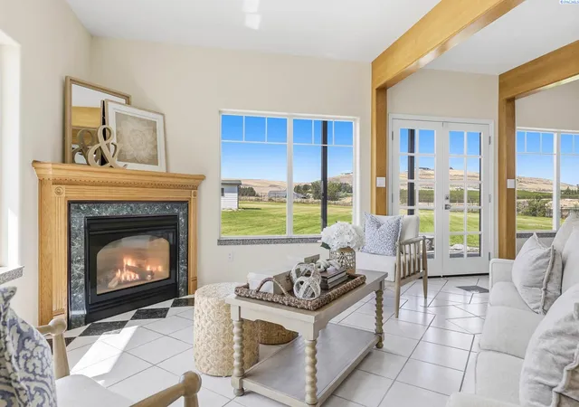 Photo 2 of Single family home for sale at 44208 S Fremont St, Kennewick, WA 99337 | MLS# 295126 | Listing updated on 2026-09-12