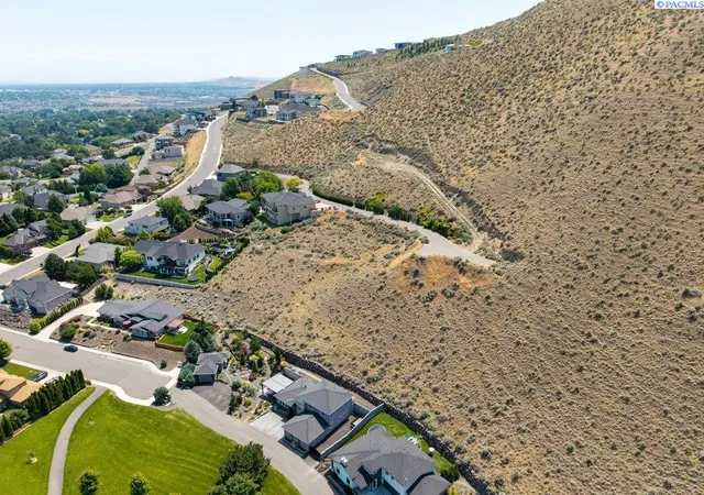3rd image of 2387 Morency Ct, Richland, WA 99352 | MLS# 285292