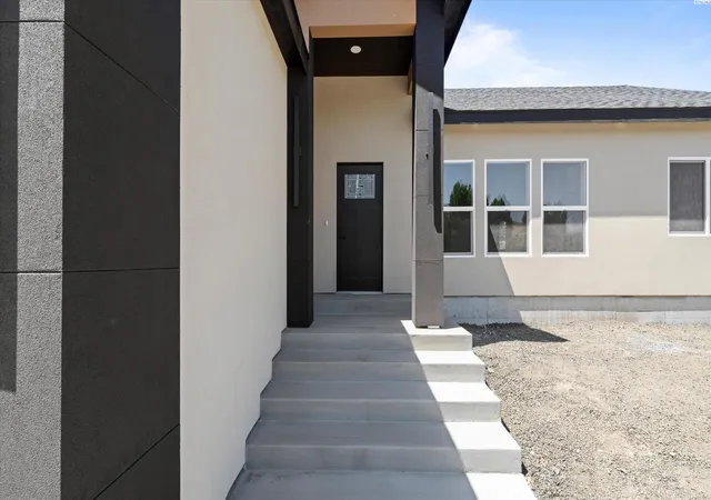 3rd image of 210 Caldona Ave, Mesa, WA 99343 | MLS# 291667