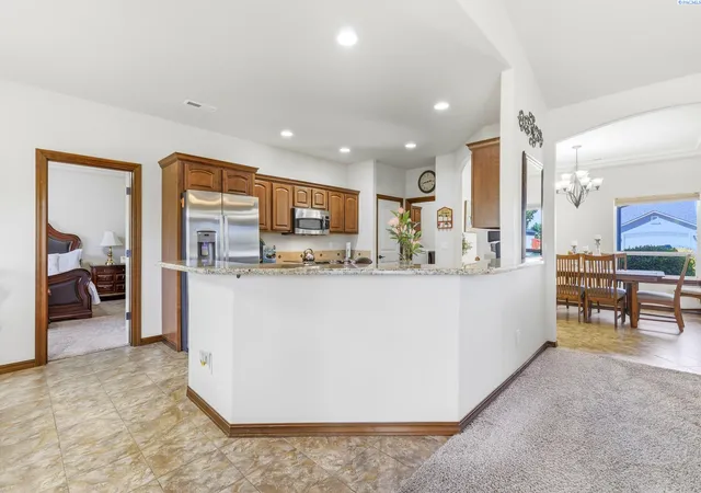 Photo 4 of Single family home for sale at 8801 W Clearwater Pl, Kennewick, WA 99336 | MLS# 294847 | Listing updated on 2026-09-17