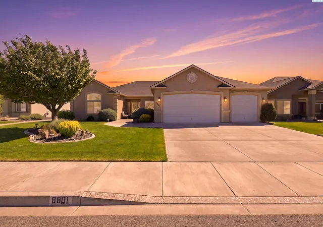 Photo 1 of Single family home for sale at 8801 W Clearwater Pl, Kennewick, WA 99336 | MLS# 294847 | Listing updated on 2026-09-17