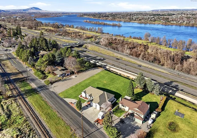 2nd image of Kna W Yellowstone Ave, Kennewick, WA 99336 | MLS# 292990