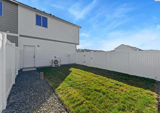 Homes for sale in West Richland, WA | 302 Kraus Ct, West Richland, WA 99353 | MLS# 293915