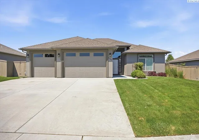 Homes for sale in Richland, WA | 3106 Deserthawk Loop, Richland, WA 99354 | MLS# 293180