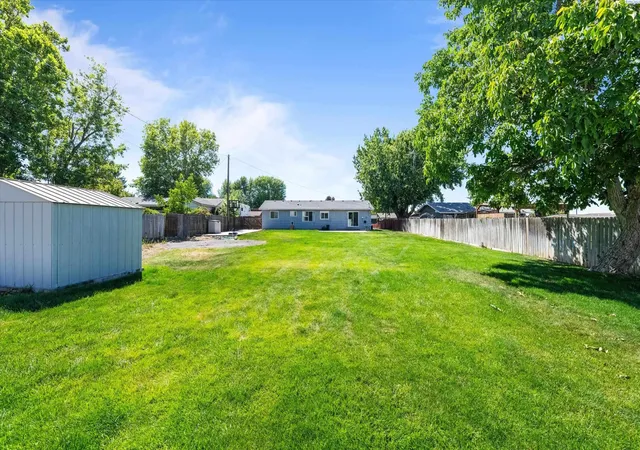 Homes for sale in Kennewick, WA | 114 N Kellogg St, Kennewick, WA 99336 | MLS# 294584