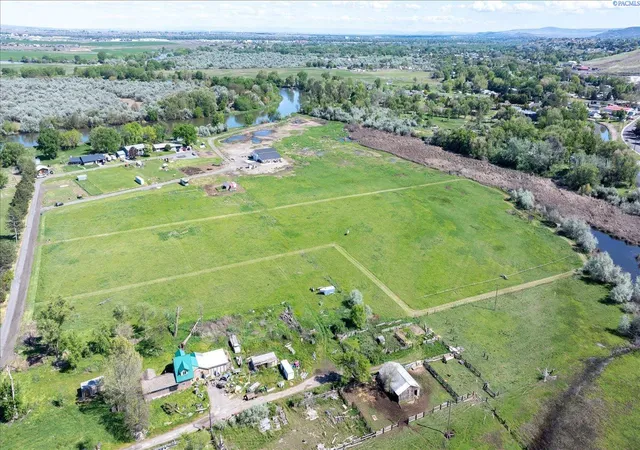 8th image of Nka Grover Pr Ne, West Richland, WA 99353 | MLS# 281558