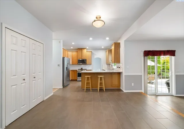 Photo 3 of Single family home for sale at 4514 W 20th Avenue, Kennewick, WA 99338 | MLS# 295284 | Listing updated on 2026-09-16