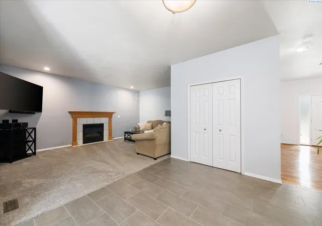 Photo 4 of Single family home for sale at 4514 W 20th Avenue, Kennewick, WA 99338 | MLS# 295284 | Listing updated on 2026-09-16