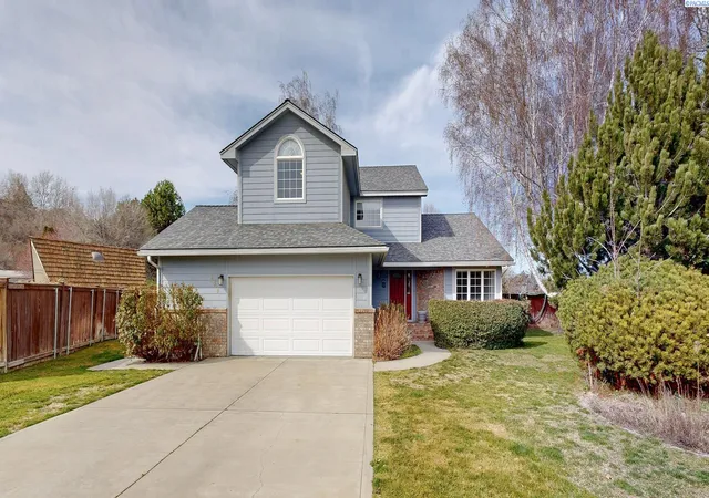 Homes for sale in Kennewick, WA | 258 W 23rd Pl, Kennewick, WA 99337 | MLS# 290970