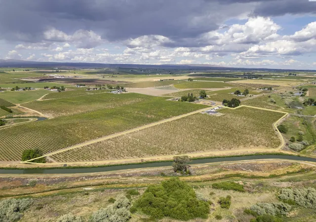 5th image of 2050 Olmstead Road, Grandview, WA 98930 | MLS# 293100