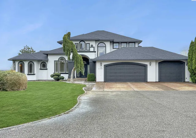 Photo 1 of Single family home for sale at 211028 E Terril Rd, Kennewick, WA 99337 | MLS# 291633 | Listing updated on 2026-09-11