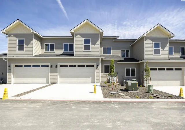 Homes for sale in West Richland, WA | 4484 Conifer St, West Richland, WA 99353 | MLS# 293970