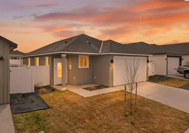 1st image of 3663 Stardust St, Richland, WA 99352 | MLS# 290978
