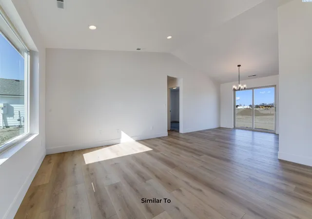 2nd image of 10115 Redbud Dr, Pasco, WA 99301 | MLS# 294070
