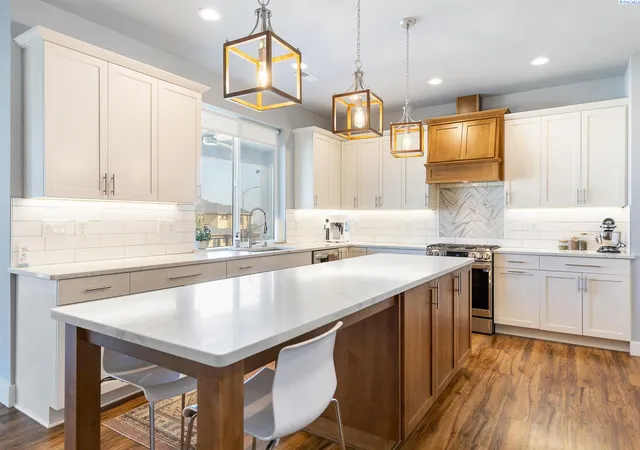 Photo 3 of Single family home for sale at 2317 W 50th Avenue, Kennewick, WA 99337 | MLS# 290663 | Listing updated on 2026-09-10