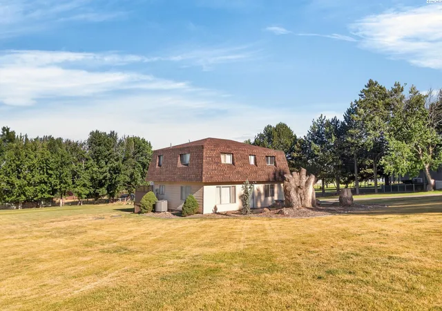 Homes for sale in Benton City, WA | 509 W Wagon Wheel Pr Nw, Benton City, WA 99320 | MLS# 294061
