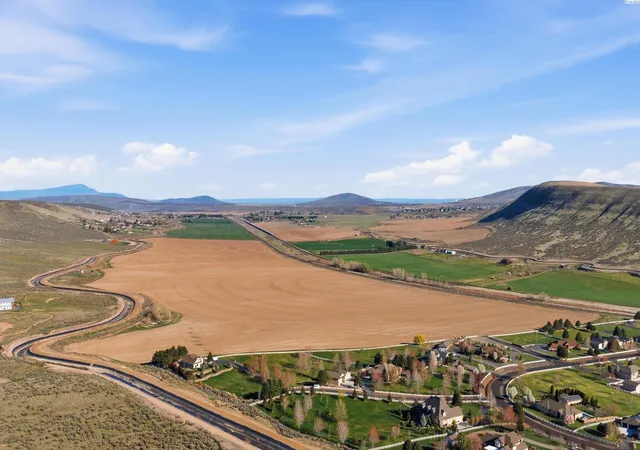 4th image of 75029 E Homestead Road, Kennewick, WA 99338 | MLS# 291617