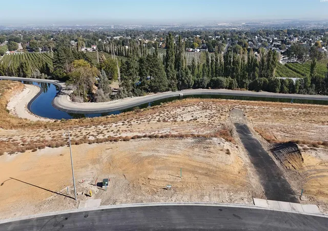 Photo 3 of Land for sale at Lot 2 W 56Th Ave, Kennewick, WA 99336 | MLS# 288758 | Listing updated on 2025-12-09
