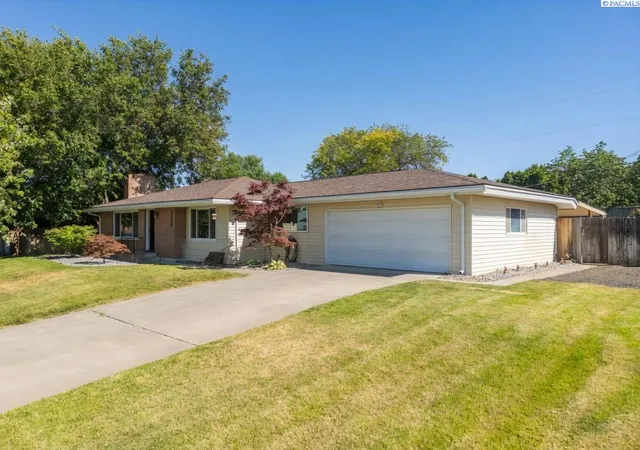 Homes for sale in Kennewick, WA | 6511 W Willamette Ave, Kennewick, WA 99336 | MLS# 294331