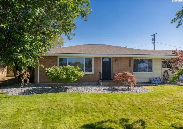 Homes for sale in Kennewick, WA | 6511 W Willamette Ave, Kennewick, WA 99336 | MLS# 294331