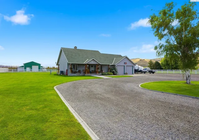 2nd image of 5005 Gamache Road, Moxee, WA 98936 | MLS# 293772