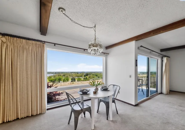 5th image of 2401 W Canal Dr, Kennewick, WA 99336