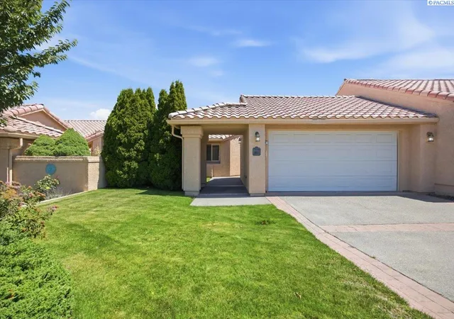1st image of 1408 N Montana St, Kennewick, WA 99336 | MLS# 294121