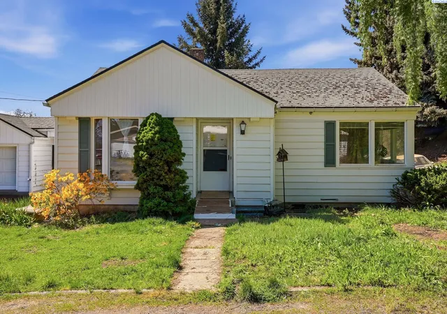 Homes for sale in Garfield, WA | 905 W Union, Garfield, WA 99130 | MLS# 292944