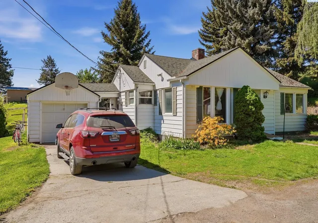 Homes for sale in Garfield, WA | 905 W Union, Garfield, WA 99130 | MLS# 292944