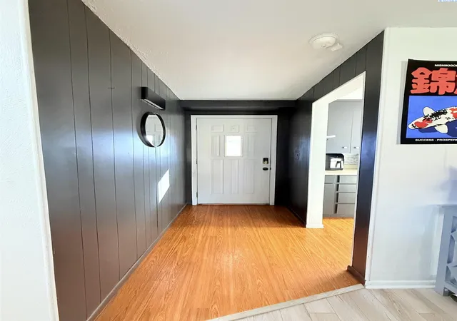 2nd image of 1326 W 4th Ave, Kennewick, WA 99336 | MLS# 288601