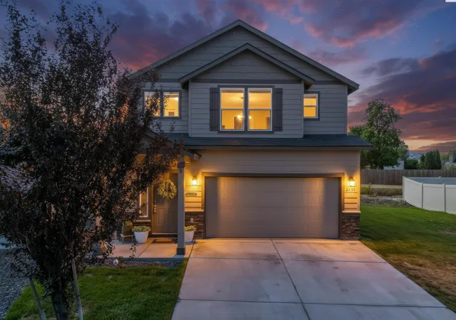 Photo 1 of Single family home for sale at 2351 W 23rd Ave, Kennewick, WA 99337 | MLS# 295876 | Listing updated on 2026-09-17