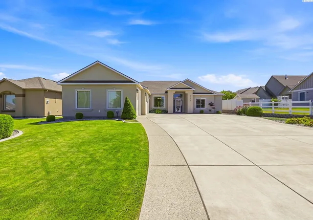 2nd image of 4305 Norma Loop, West Richland, WA 99353 | MLS# 293599