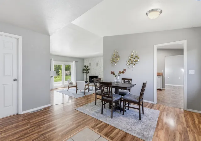 Homes for sale in Kennewick, WA | 3313 S Ione St, Kennewick, WA 99337 | MLS# 292968