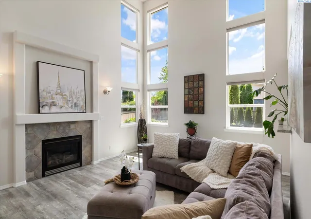 2nd image of 5723 W 12th Ave, Kennewick, WA 99338 | MLS# 293840