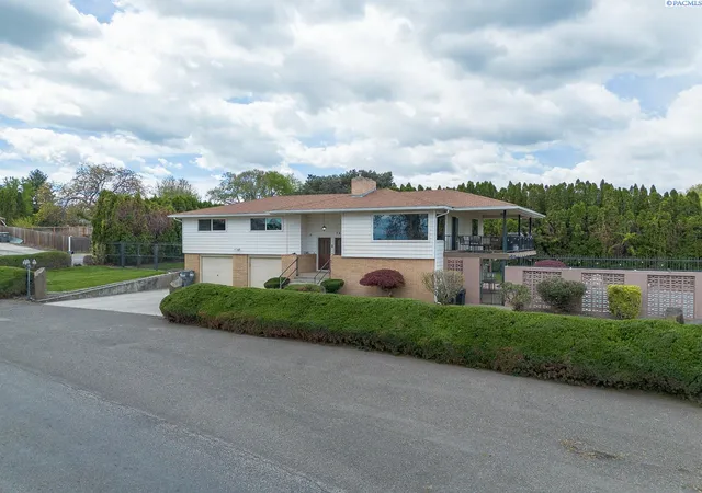 2nd image of 3628 S Date Street, Kennewick, WA 99337 | MLS# 292219