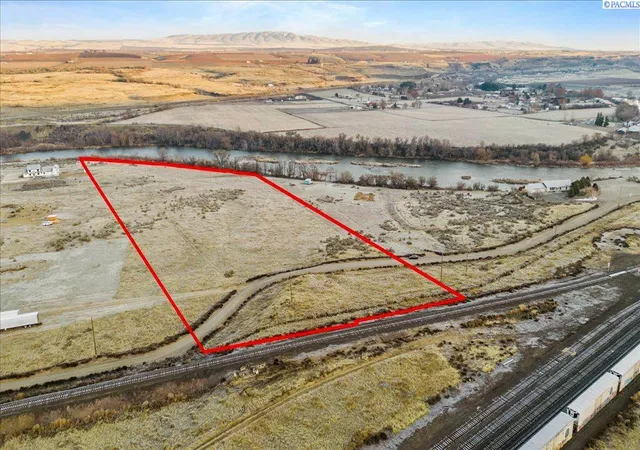 Photo 1 of Land for sale at Nka N Gibbon Pl Lot 1, Prosser, WA 99350 | MLS# PAC266357 | Listing updated on 2026-10-27